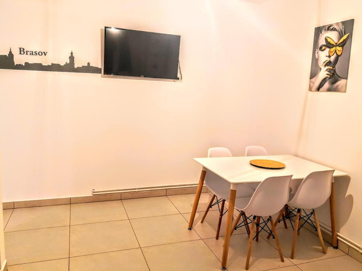 Sunny Town House Villa Brasov Exterior photo